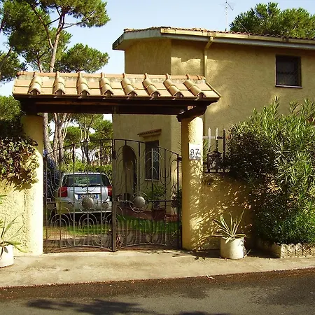 Simone Lido dei Pini